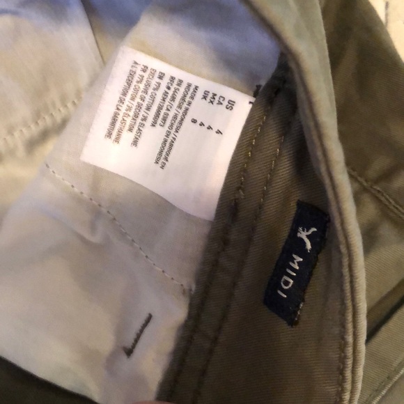 Olive green AE Shorts - Picture 3 of 4